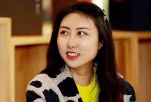 贾浅浅的黄瓜：一场财经奇遇记 