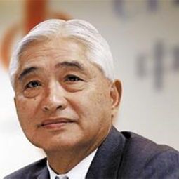 荣智健简历：从学院到资本市场的速成成长记 