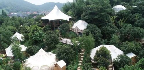 星空下的奢华与实惠：海南户外酒店价格全解析 